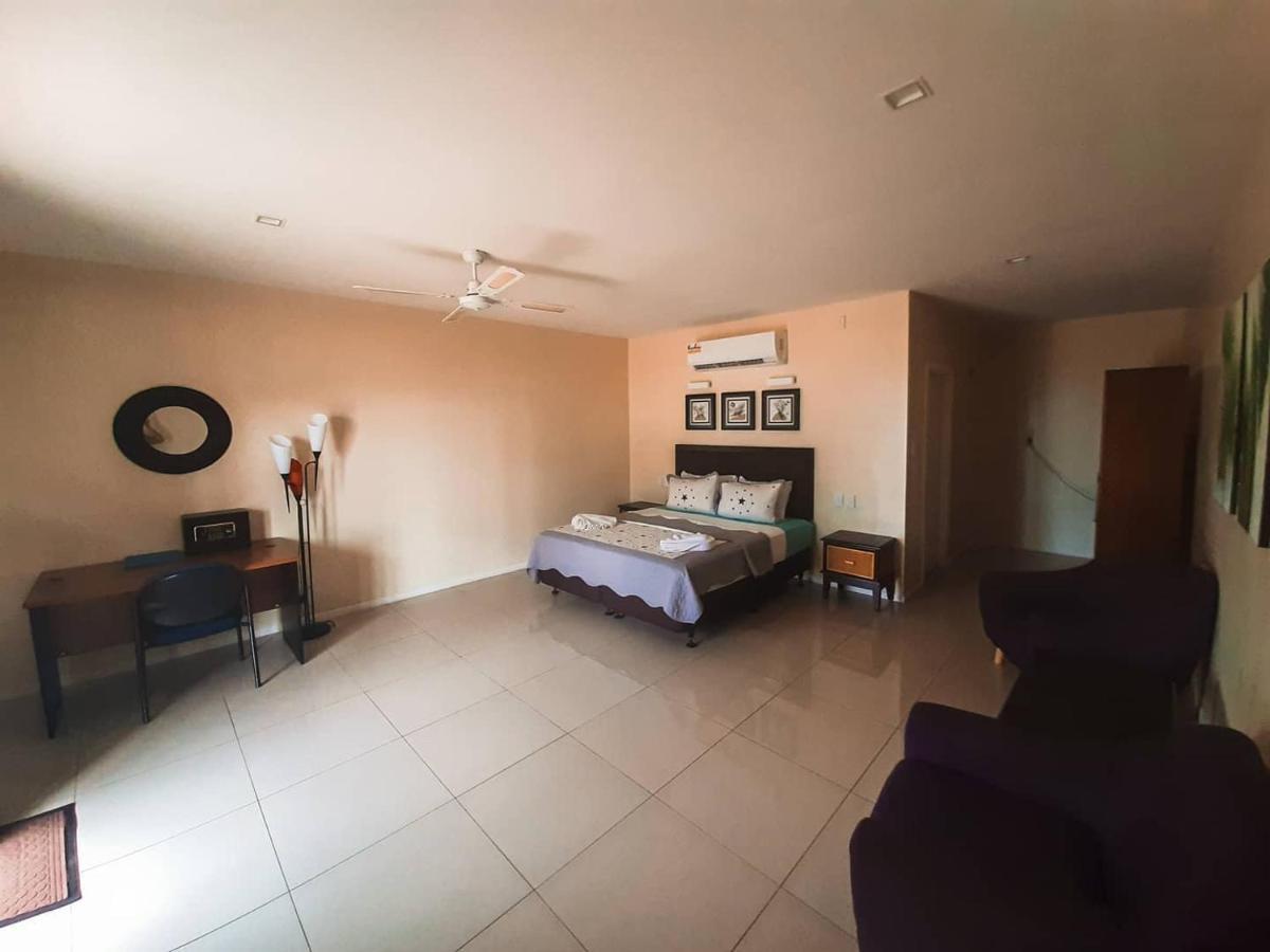 Le Uaina Beach Resort Faleapuna Eksteriør billede