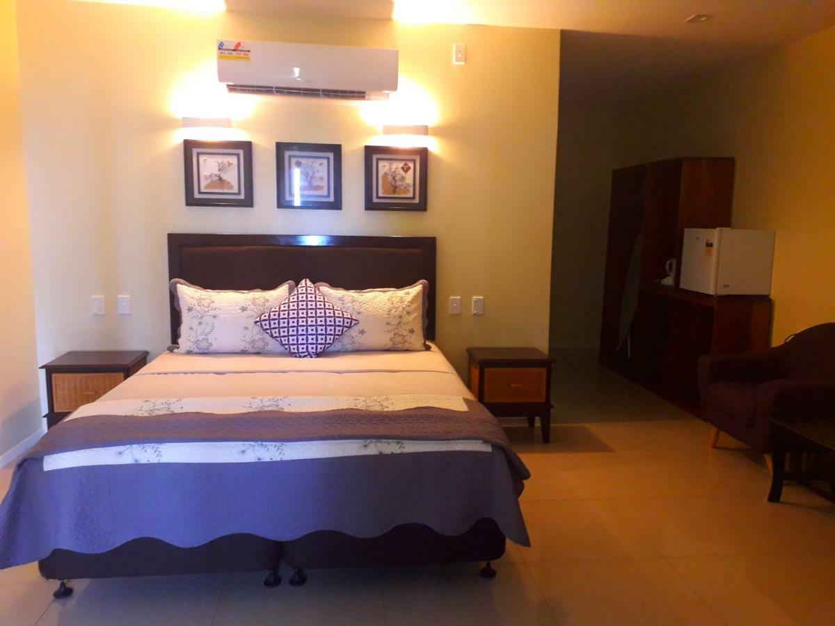 Le Uaina Beach Resort Faleapuna Eksteriør billede