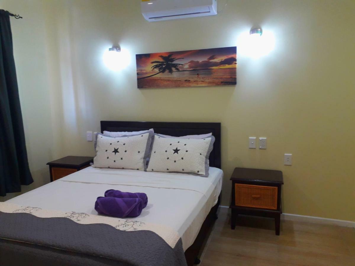 Le Uaina Beach Resort Faleapuna Eksteriør billede
